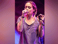 Fiona Apple on cloud after Jennifer Lopez grooves to her song in 'Hustlers' - Hindi News | Fiona Apple on cloud after Jennifer Lopez grooves to her song in 'Hustlers' | Latest entertainment News at Lokmattimes.com