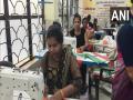 Jabalpur: Akhil Bhartiya Mahila Parishad's avid artisans making national flags ahead of Independence Day - Hindi News | Jabalpur: Akhil Bhartiya Mahila Parishad's avid artisans making national flags ahead of Independence Day | Latest national News at Lokmattimes.com