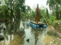 Cyclone Yaas: Villagers use rafts to commute in submerged villages of WB's East Midnapore - Hindi News | Cyclone Yaas: Villagers use rafts to commute in submerged villages of WB's East Midnapore | Latest national News at Lokmattimes.com