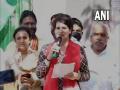 Priyanka Gandhi to address 'Pratigya rally' in UP's Gorakhpur on Oct 31 - Hindi News | Priyanka Gandhi to address 'Pratigya rally' in UP's Gorakhpur on Oct 31 | Latest politics News at Lokmattimes.com