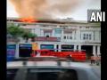 Fire breaks out at Delhi restaurant; no casualties reported - Hindi News | Fire breaks out at Delhi restaurant; no casualties reported | Latest national News at Lokmattimes.com