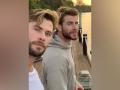 Liam Hemsworth enjoys vacation post split with Miley Cyrus - Hindi News | Liam Hemsworth enjoys vacation post split with Miley Cyrus | Latest entertainment News at Lokmattimes.com
