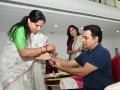 Telangana: MLC Kavitha ties rakhi to brother KTR on Raksha Bandhan - Hindi News | Telangana: MLC Kavitha ties rakhi to brother KTR on Raksha Bandhan | Latest national News at Lokmattimes.com