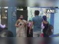 Hijab row: Arguments erupt between parents and teacher, students asked to take off hijab in Karnataka - Hindi News | Hijab row: Arguments erupt between parents and teacher, students asked to take off hijab in Karnataka | Latest national News at Lokmattimes.com