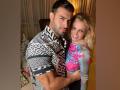 Britney Spears' fiance Sam Asghari promises not to take fatherhood 'lightly' - Hindi News | Britney Spears' fiance Sam Asghari promises not to take fatherhood 'lightly' | Latest entertainment News at Lokmattimes.com