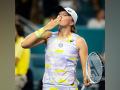Miami Open: Iga Swiatek downs Petra Kvitova to set semis clash with Jessica Pegula - Hindi News | Miami Open: Iga Swiatek downs Petra Kvitova to set semis clash with Jessica Pegula | Latest tennis News at Lokmattimes.com