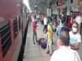 50 trains cancelled, road traffic affected as farmers protesting sugarcane price hike block rail tracks, highway - Hindi News | 50 trains cancelled, road traffic affected as farmers protesting sugarcane price hike block rail tracks, highway | Latest national News at Lokmattimes.com