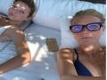 Gwyneth Paltrow shares summertime selfie with daughter Apple - Hindi News | Gwyneth Paltrow shares summertime selfie with daughter Apple | Latest entertainment News at Lokmattimes.com