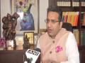 BJP demands Sonia Gandhi's apology over Surjewala's remark on farmers - Hindi News | BJP demands Sonia Gandhi's apology over Surjewala's remark on farmers | Latest national News at Lokmattimes.com