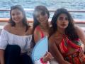 Parineeti celebrates sister Priyanka Chopra's birthday in her own style - Hindi News | Parineeti celebrates sister Priyanka Chopra's birthday in her own style | Latest entertainment News at Lokmattimes.com