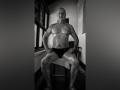 On 67th birthday, Anupam Kher gives a glimpse of his toned body - Hindi News | On 67th birthday, Anupam Kher gives a glimpse of his toned body | Latest entertainment News at Lokmattimes.com