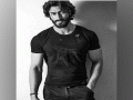 Actor Vidyut Jammwal celebrates one year of 'Khuda Haafiz' - Hindi News | Actor Vidyut Jammwal celebrates one year of 'Khuda Haafiz' | Latest entertainment News at Lokmattimes.com