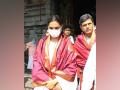 Deepika visits Tirupati with father Prakash Padukone on his birthday - Hindi News | Deepika visits Tirupati with father Prakash Padukone on his birthday | Latest entertainment News at Lokmattimes.com