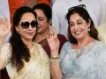 Hema Malini wishes speedy recovery to Kirron Kher - Hindi News | Hema Malini wishes speedy recovery to Kirron Kher | Latest entertainment News at Lokmattimes.com