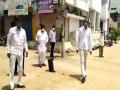Telangana FM reviews lockdown situation in Siddipet - Hindi News | Telangana FM reviews lockdown situation in Siddipet | Latest national News at Lokmattimes.com