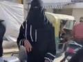 Appreciation pours in for burqa-clad B’luru woman bravely facing moral policing - Hindi News | Appreciation pours in for burqa-clad B’luru woman bravely facing moral policing | Latest national News at Lokmattimes.com