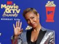 Jada Pinkett Smith's 'Red Table Talk' returning soon to Facebook Watch - Hindi News | Jada Pinkett Smith's 'Red Table Talk' returning soon to Facebook Watch | Latest technology News at Lokmattimes.com