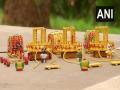 Odisha artist crafts chariots of Lord Jagannath, Devi Subhadra, Lord Balabhadra using matchsticks - Hindi News | Odisha artist crafts chariots of Lord Jagannath, Devi Subhadra, Lord Balabhadra using matchsticks | Latest national News at Lokmattimes.com