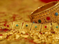 Gold prices expected to remain steady amid weakness in rupee, onset of festive season - Hindi News | Gold prices expected to remain steady amid weakness in rupee, onset of festive season | Latest international News at Lokmattimes.com