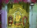 People throng Jhandewalan, Kalka Ji temples in Delhi amid restrictions - Hindi News | People throng Jhandewalan, Kalka Ji temples in Delhi amid restrictions | Latest national News at Lokmattimes.com