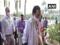 Union Minister Shripad Naik arrives at Parliament after over 2 months - Hindi News | Union Minister Shripad Naik arrives at Parliament after over 2 months | Latest national News at Lokmattimes.com