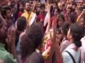 JNU students protest outside Vasant Kunj (North) police station against VC - Hindi News | JNU students protest outside Vasant Kunj (North) police station against VC | Latest national News at Lokmattimes.com