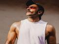 Ranveer Singh showcases chiselled biceps, takes inspiration from 'Brown Munde' song - Hindi News | Ranveer Singh showcases chiselled biceps, takes inspiration from 'Brown Munde' song | Latest entertainment News at Lokmattimes.com