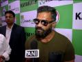 'Mere speculations', Bollywood's name is always dragged into such things: Suniel Shetty on NCB's raid on cruise ship - Hindi News | 'Mere speculations', Bollywood's name is always dragged into such things: Suniel Shetty on NCB's raid on cruise ship | Latest national News at Lokmattimes.com