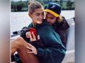 Hailey, Justin Bieber planning "small" fall wedding - Hindi News | Hailey, Justin Bieber planning "small" fall wedding | Latest entertainment News at Lokmattimes.com