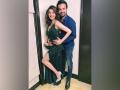 Kajal Aggarwal, husband Gautam Kitchlu announce they're pregnant - Hindi News | Kajal Aggarwal, husband Gautam Kitchlu announce they're pregnant | Latest maharashtra News at Lokmattimes.com