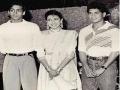 Karisma Kapoor sends birthday wish to Sachin Tendulkar with priceless throwback pic, says 'Time really flies' - Hindi News | Karisma Kapoor sends birthday wish to Sachin Tendulkar with priceless throwback pic, says 'Time really flies' | Latest entertainment News at Lokmattimes.com
