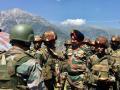 J-K: Lt Gen Ranbir Singh visits Srinagar to review security situation - Hindi News | J-K: Lt Gen Ranbir Singh visits Srinagar to review security situation | Latest national News at Lokmattimes.com