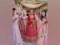 Katrina Kaif's sisters carry floral canopy for bridal entry - Hindi News | Katrina Kaif's sisters carry floral canopy for bridal entry | Latest entertainment News at Lokmattimes.com