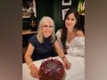 Katrina Kaif's birthday wish for her mother is all things love - Hindi News | Katrina Kaif's birthday wish for her mother is all things love | Latest maharashtra News at Lokmattimes.com