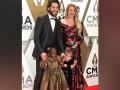Thomas Rhett, daughters perform song from 'Frozen' for 'Disney Singalong Special' - Hindi News | Thomas Rhett, daughters perform song from 'Frozen' for 'Disney Singalong Special' | Latest entertainment News at Lokmattimes.com