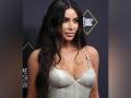 I was crying the whole way home: Kim Kardashian over her 2013 Met Gala outfit - Hindi News | I was crying the whole way home: Kim Kardashian over her 2013 Met Gala outfit | Latest entertainment News at Lokmattimes.com
