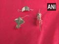 Makar Sankranti 2021: Hyderabad man crafts miniature gold kite, silver face mask - Hindi News | Makar Sankranti 2021: Hyderabad man crafts miniature gold kite, silver face mask | Latest national News at Lokmattimes.com