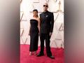 Oscars 2022: Kourtney Kardashian, Travis Barker rock all-black outfits on red carpet - Hindi News | Oscars 2022: Kourtney Kardashian, Travis Barker rock all-black outfits on red carpet | Latest lifestyle News at Lokmattimes.com