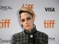 Kristen Stewart wants to play a gay superhero! - Hindi News | Kristen Stewart wants to play a gay superhero! | Latest entertainment News at Lokmattimes.com