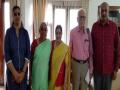 Sushma Swaraj meets Kulbhushan Jadhav's family, extends good wishes to them - Hindi News | Sushma Swaraj meets Kulbhushan Jadhav's family, extends good wishes to them | Latest national News at Lokmattimes.com