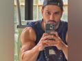 Kunal Kemmu gives a glimpse of his last workout session of 2021 - Hindi News | Kunal Kemmu gives a glimpse of his last workout session of 2021 | Latest maharashtra News at Lokmattimes.com