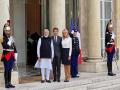 PM Modi meets French President Macron in Paris - Hindi News | PM Modi meets French President Macron in Paris | Latest international News at Lokmattimes.com