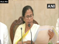 Combating COVID-19: West Bengal increases insurance coverage from Rs 5 lakh to Rs 10 lakh - Hindi News | Combating COVID-19: West Bengal increases insurance coverage from Rs 5 lakh to Rs 10 lakh | Latest national News at Lokmattimes.com