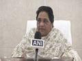 COVID-19 lockdown: Mayawati demands 'relief package' for poor - Hindi News | COVID-19 lockdown: Mayawati demands 'relief package' for poor | Latest national News at Lokmattimes.com