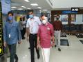 Kerala aircraft mishap: MoS Muraleedharan reaches Kozhikode to 'visit crash site, meet injured' - Hindi News | Kerala aircraft mishap: MoS Muraleedharan reaches Kozhikode to 'visit crash site, meet injured' | Latest national News at Lokmattimes.com