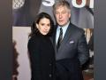 Alec Baldwin celebrates 'quiet' Christmas holiday with family after 'Rust' shooting incident - Hindi News | Alec Baldwin celebrates 'quiet' Christmas holiday with family after 'Rust' shooting incident | Latest entertainment News at Lokmattimes.com