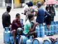 Sri Lanka: LPG shortage deepens, supplier urges people to not stand in long queues - Hindi News | Sri Lanka: LPG shortage deepens, supplier urges people to not stand in long queues | Latest international News at Lokmattimes.com