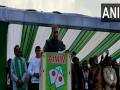 Grave violations of constitution in K'taka: Owaisi on 'hijab' row - Hindi News | Grave violations of constitution in K'taka: Owaisi on 'hijab' row | Latest national News at Lokmattimes.com