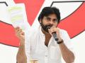 BJP, Pawan Kalyan's JSP forge alliance in Andhra Pradesh - Hindi News | BJP, Pawan Kalyan's JSP forge alliance in Andhra Pradesh | Latest politics News at Lokmattimes.com