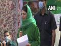 BJP distorted J-K's face by destroying Constitution, alleges PDP chief Mehbooba Mufti - Hindi News | BJP distorted J-K's face by destroying Constitution, alleges PDP chief Mehbooba Mufti | Latest politics News at Lokmattimes.com